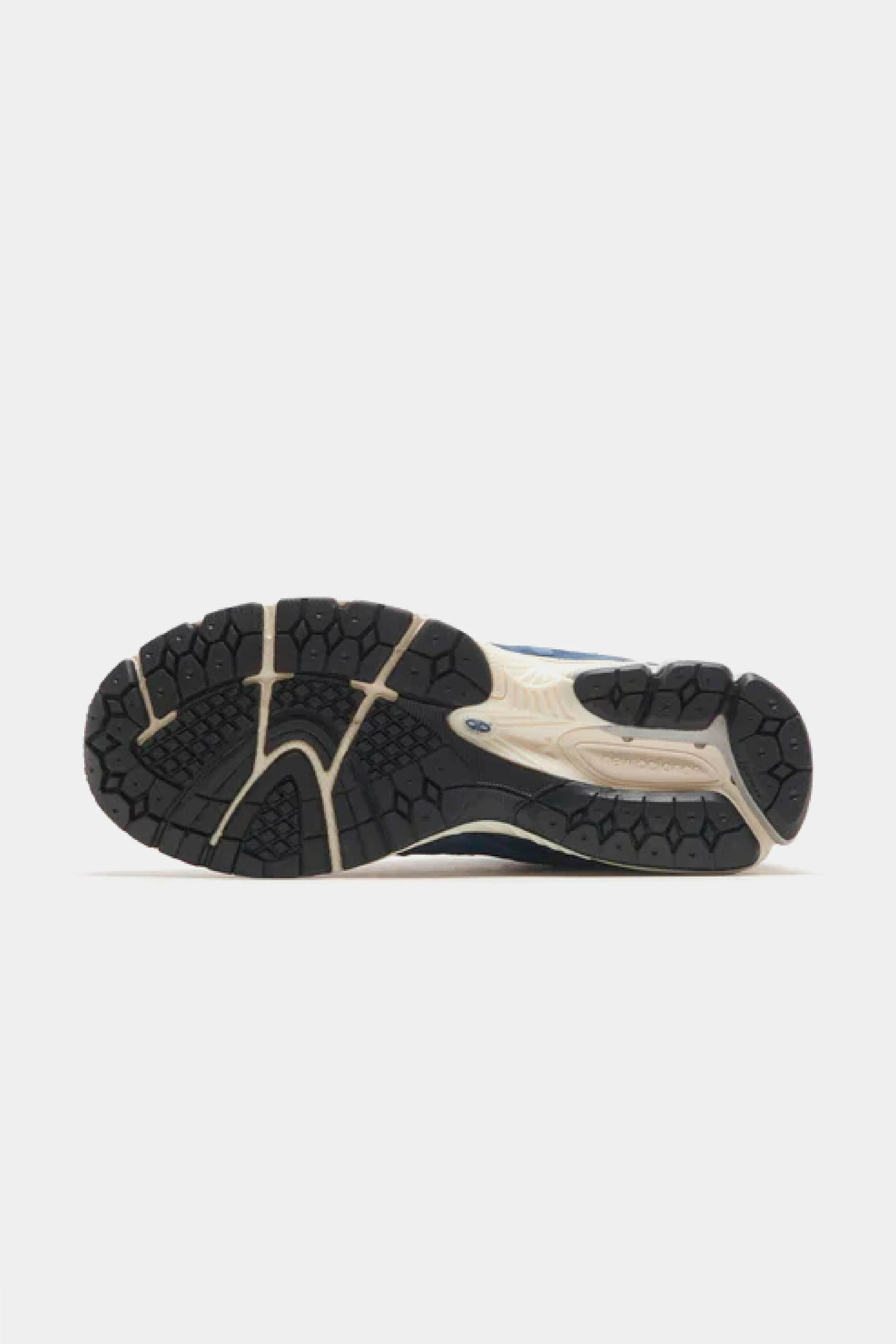 2002R 'Vintage Indigo Calm Taupe'
