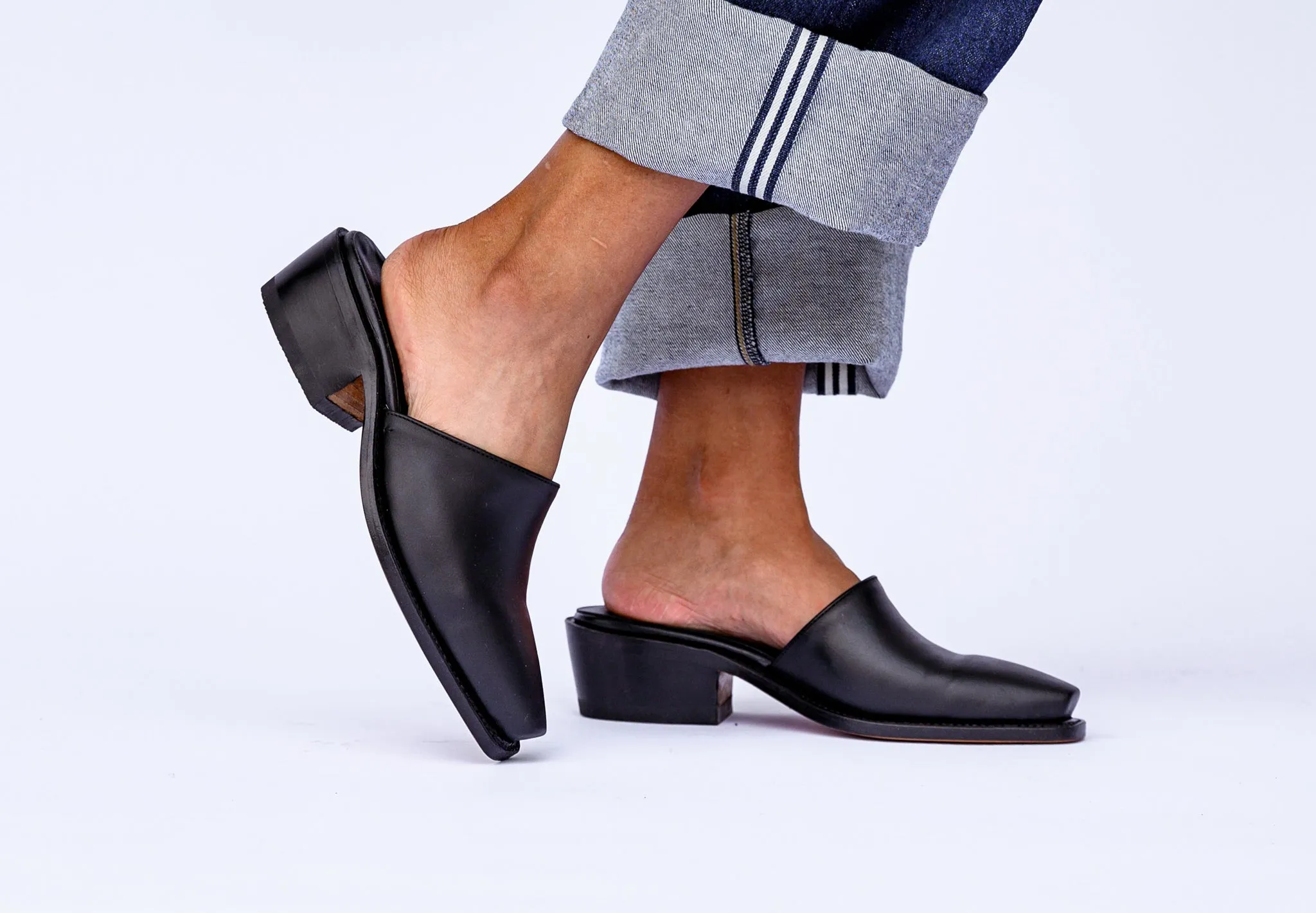 Alma Mule Black