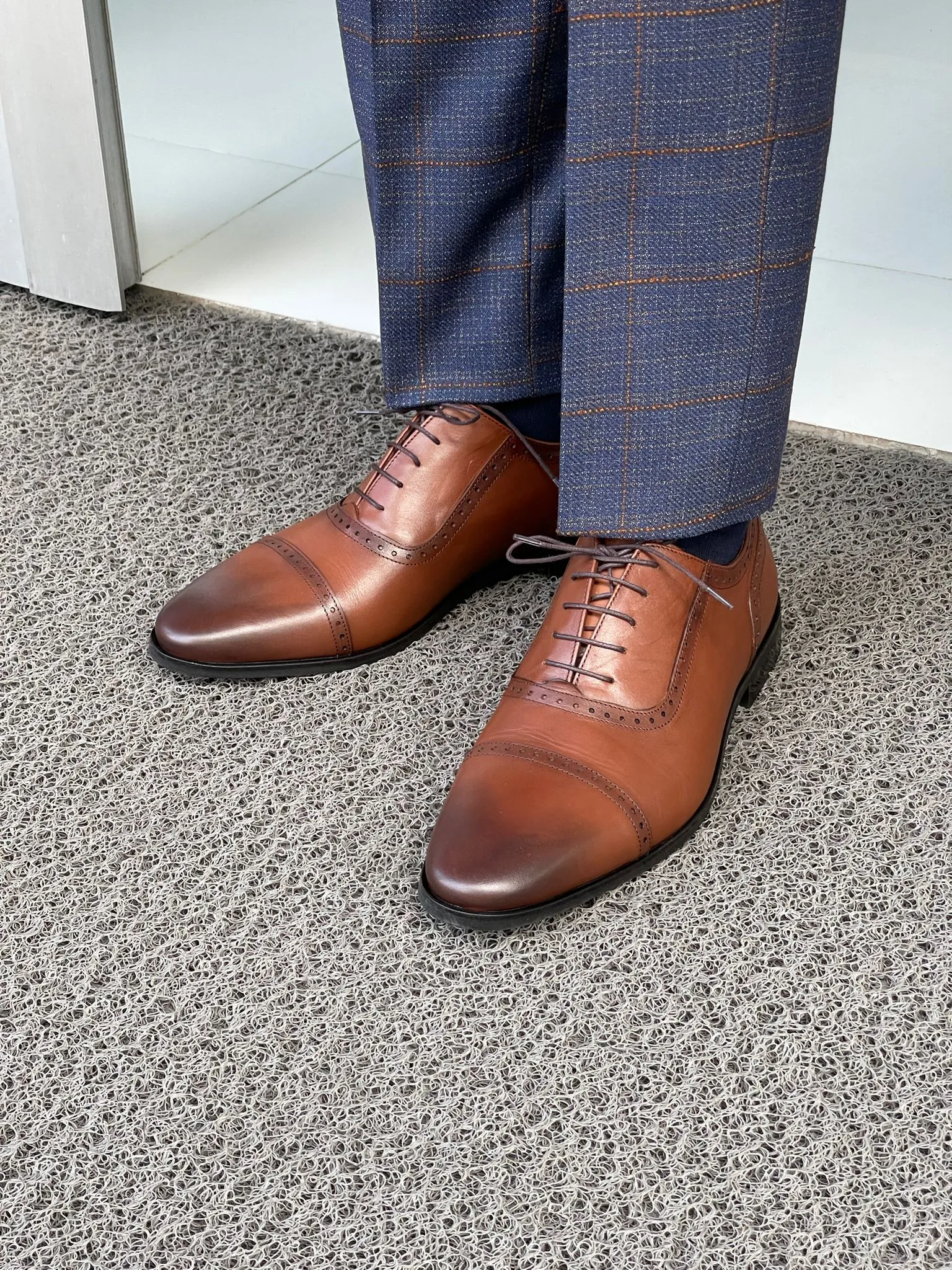 Lincoln Tan Classic Shoes