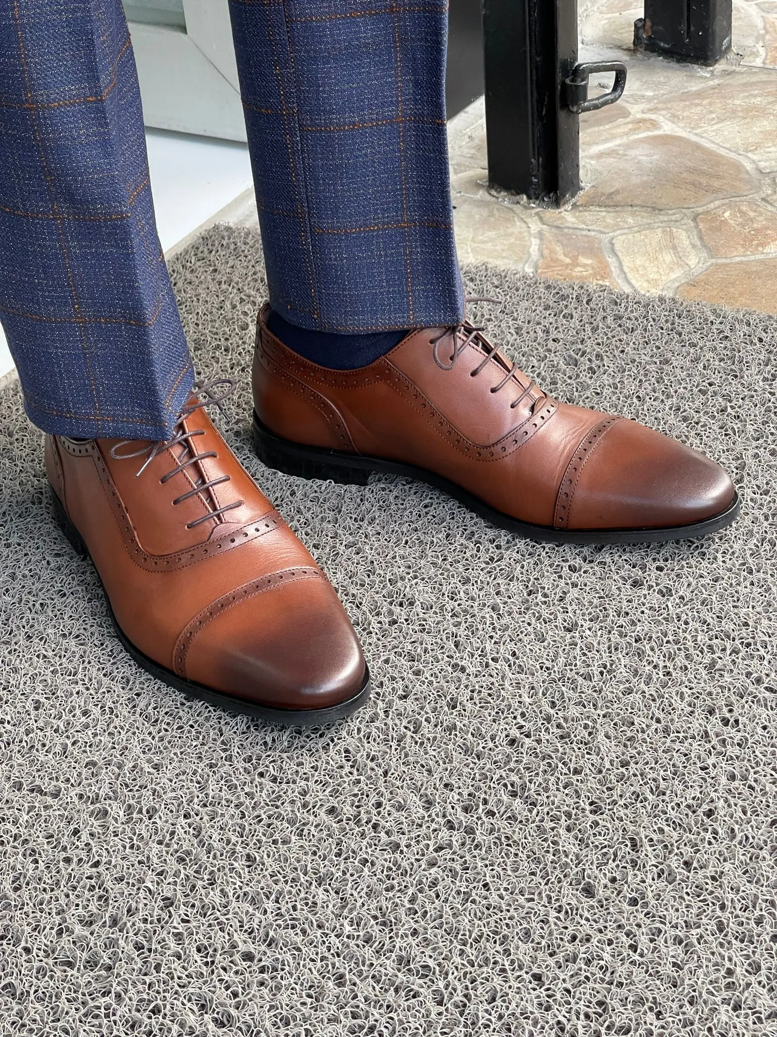 Lincoln Tan Classic Shoes
