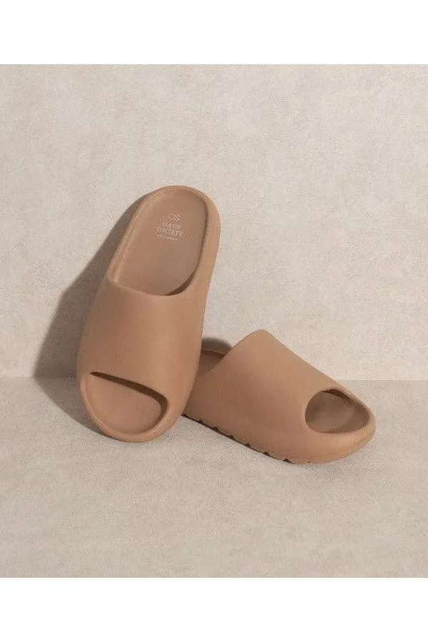 OASIS SOCIETY Wyatt Comfort Slides, Nude