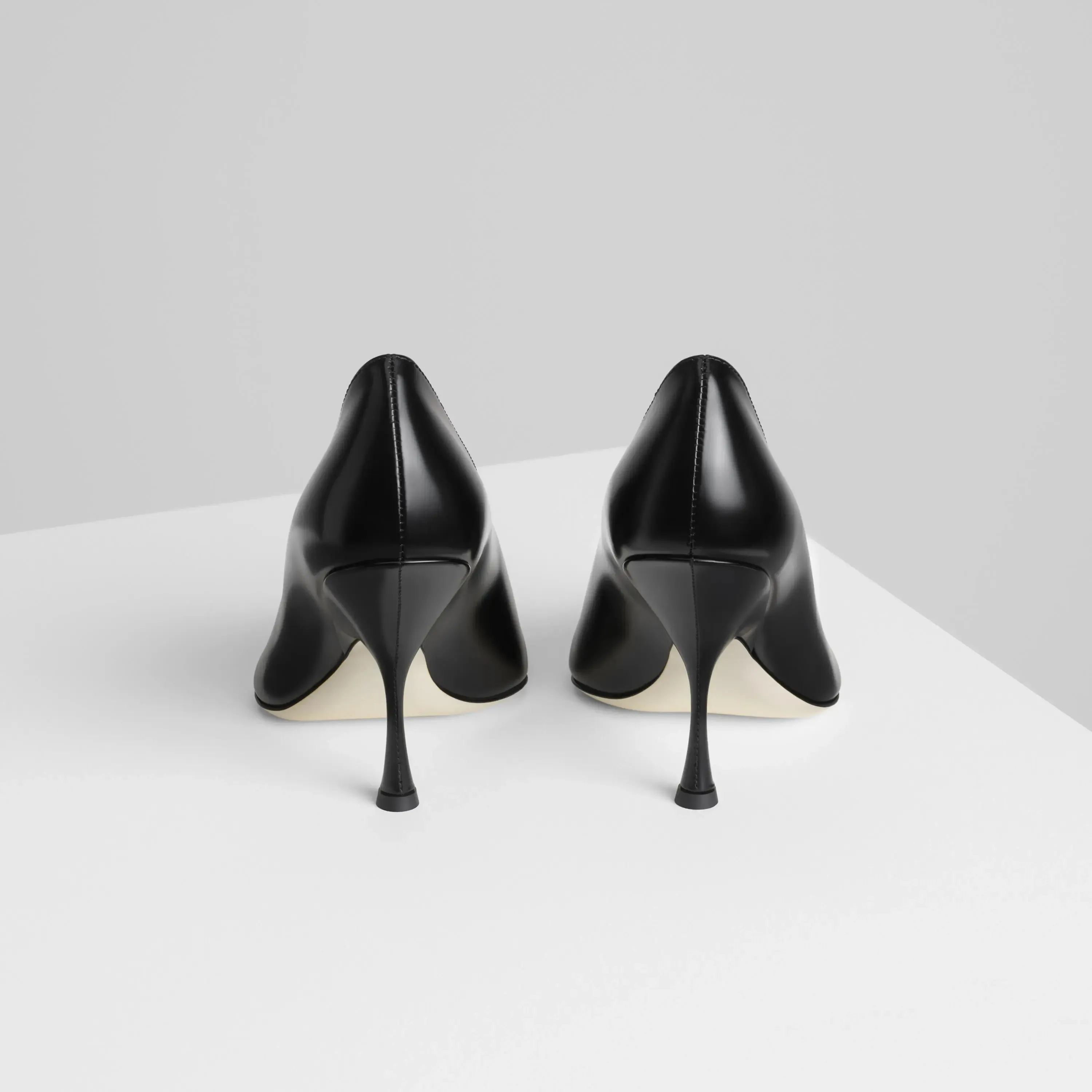 POINT PUMP 105 | black leather