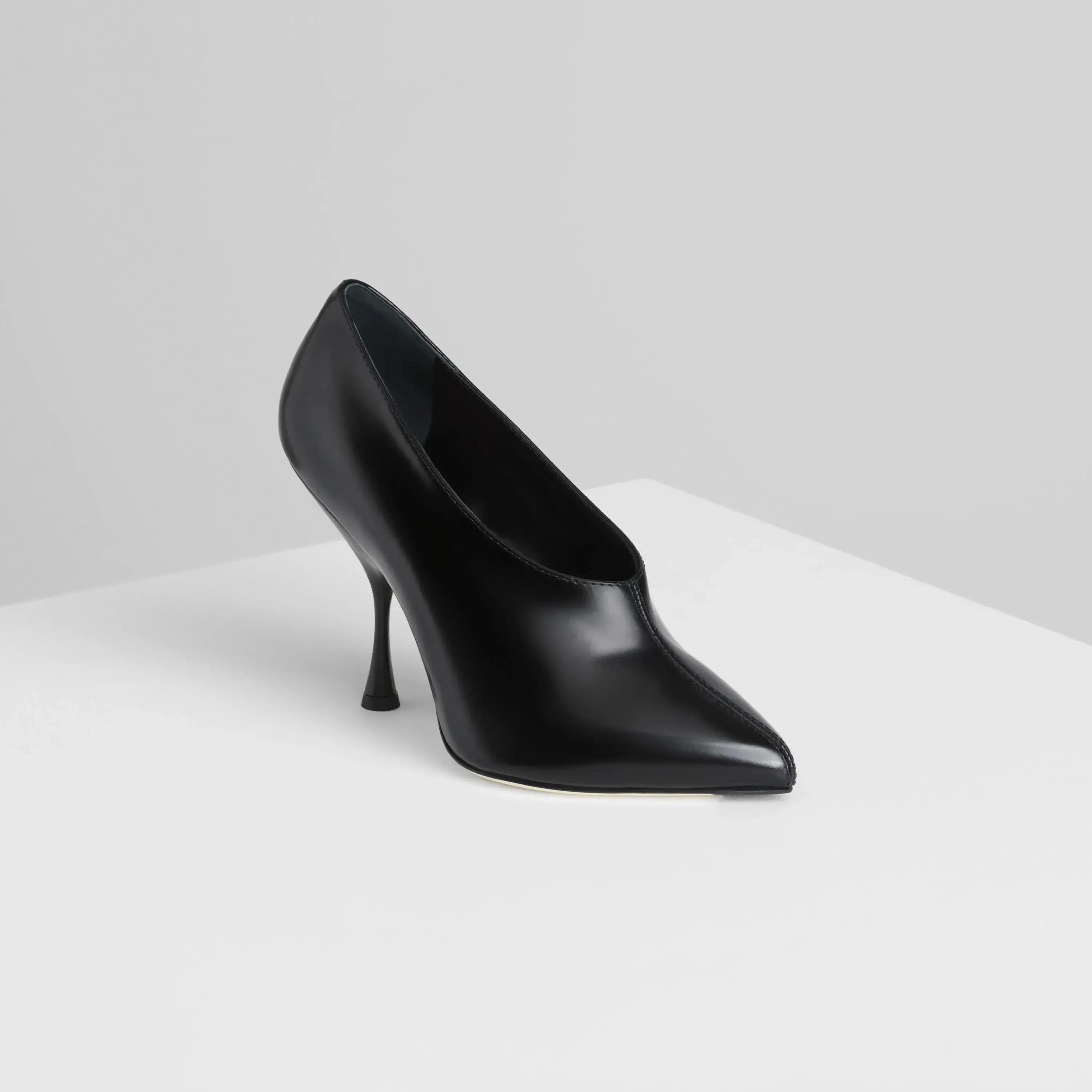 POINT PUMP 105 | black leather